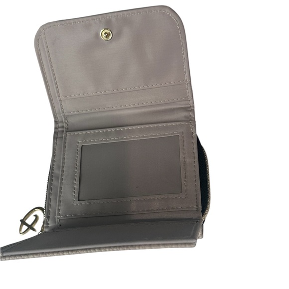 DISNEY CLASSIC MICKEY‎ MOUSE COIN CARD PURSE TAUPE BEIGE - Picture 6 of 7